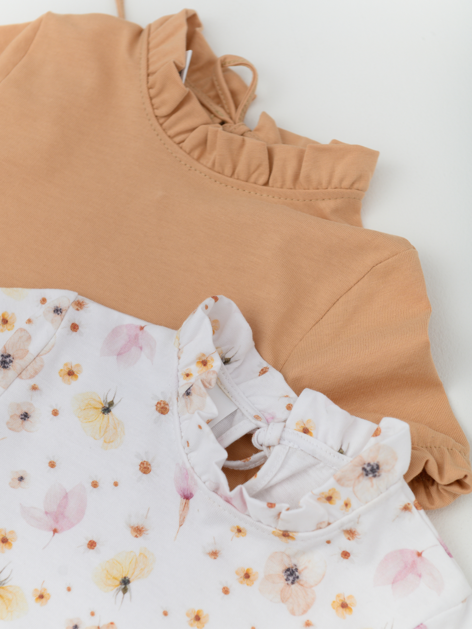 Футболка для девочки (116/32, персик/цветы)