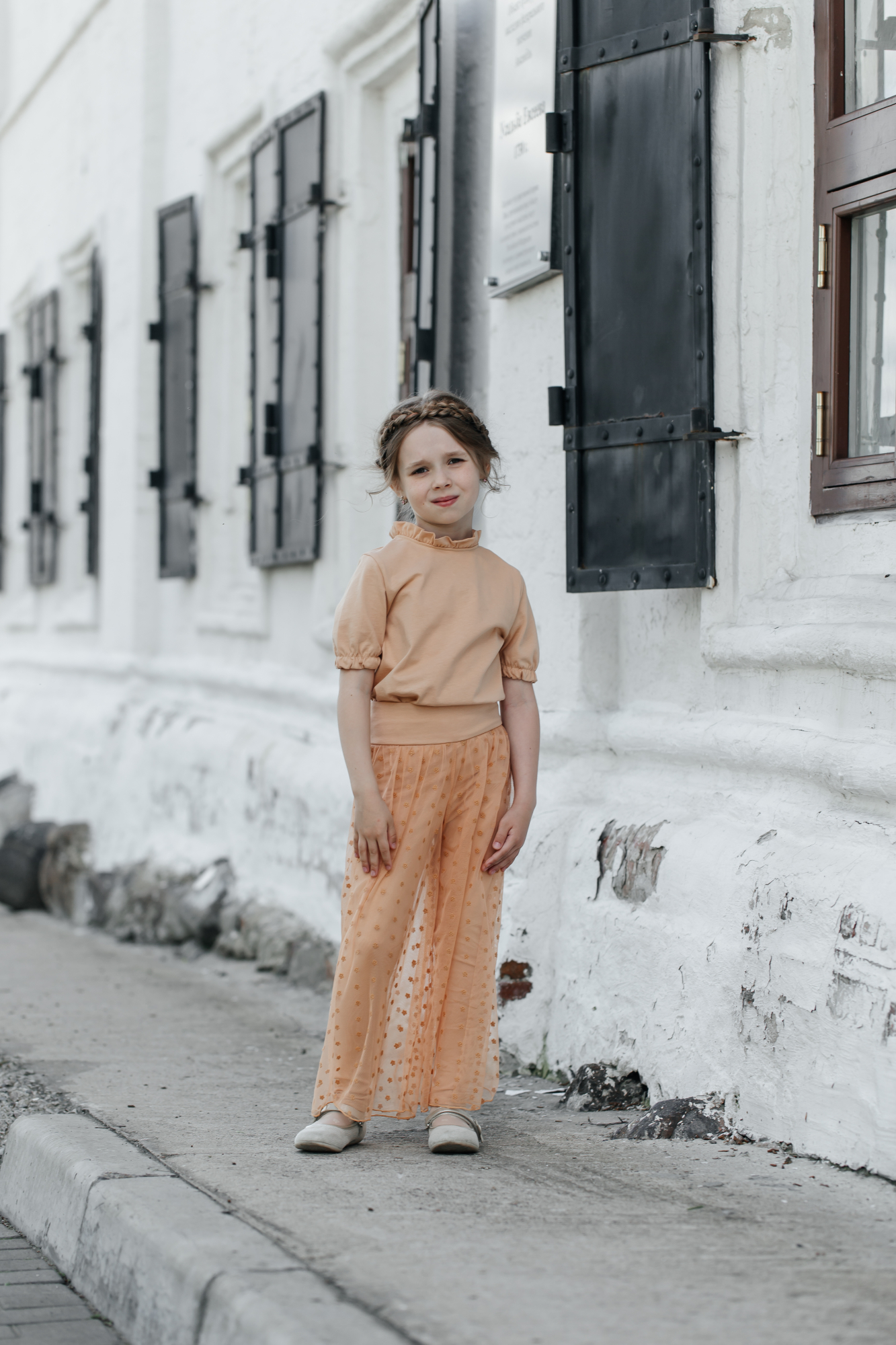 Футболка для девочки (116/32, персик/цветы)