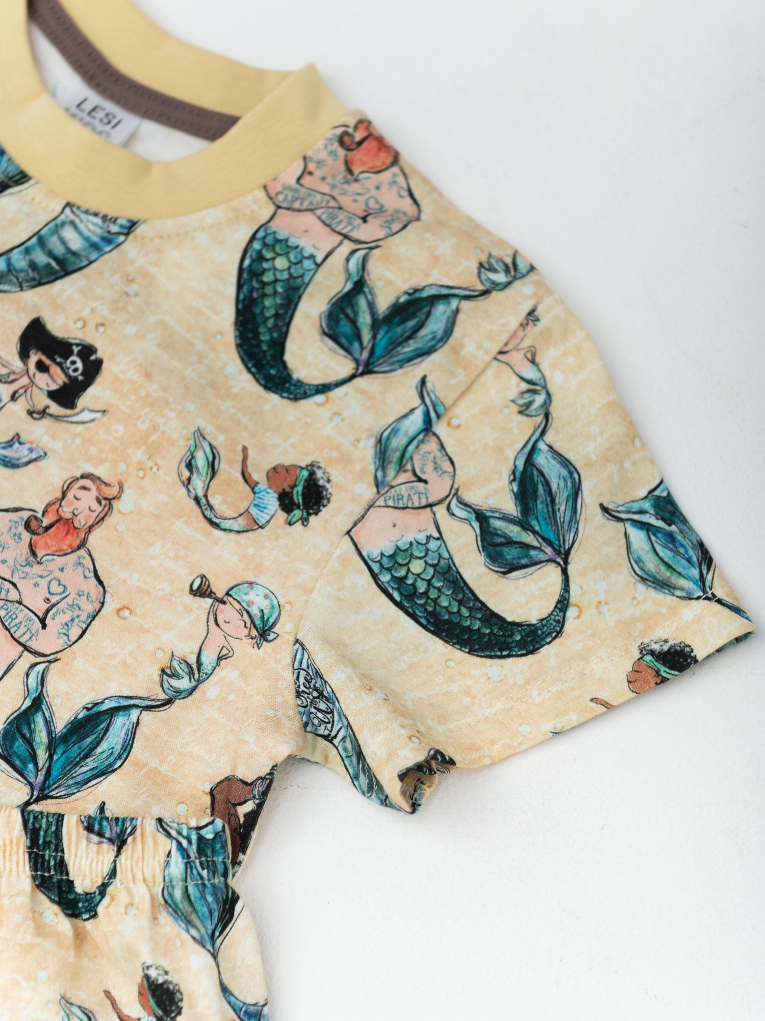 Костюм футболка и шорты для мальчика  (104/30, желтый)