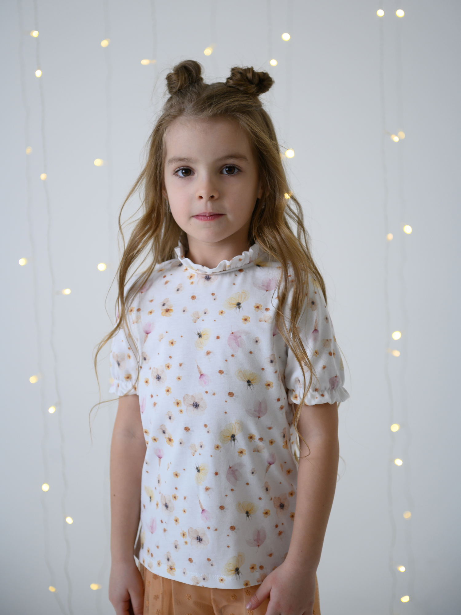 Футболка для девочки (116/32, персик/цветы)