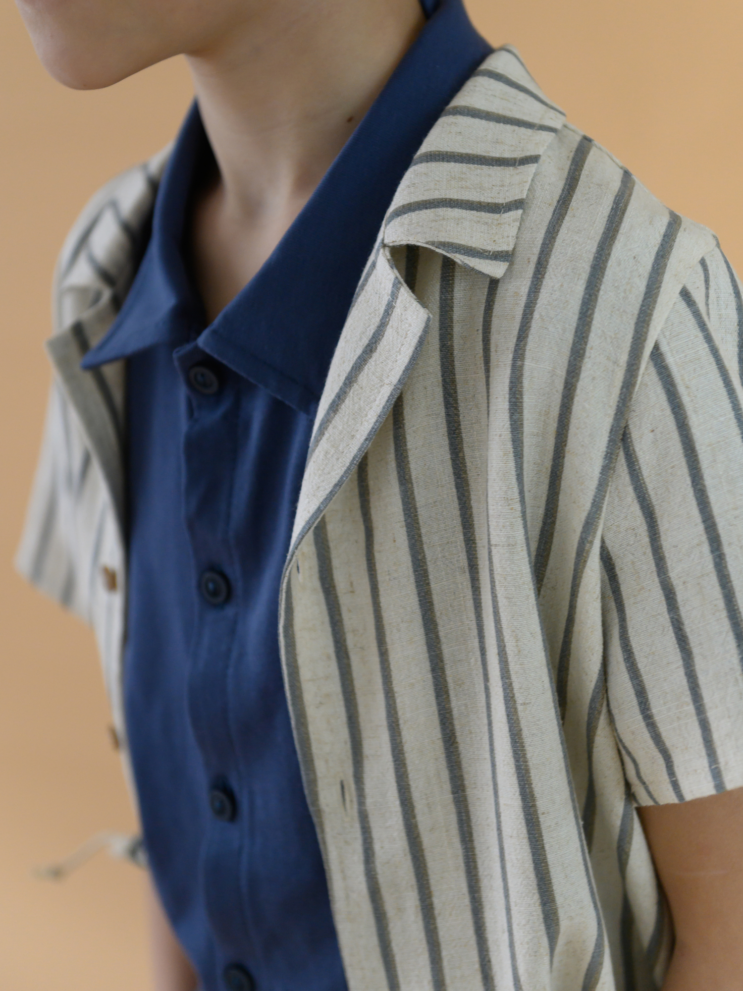 Рубашка для мальчика с коротким рукавом (98/28, синий/беж)